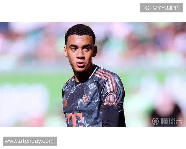 穆西亚拉：年轻天才如何引领足球新时代的崛起与挑战